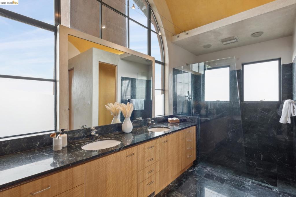 5 Woodside Way Property Photo 37