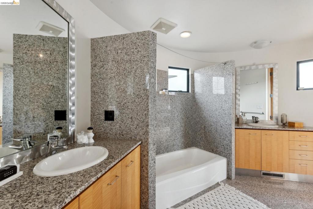5 Woodside Way Property Photo 40