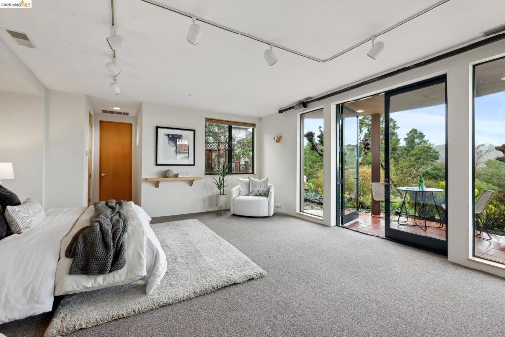 5 Woodside Way Property Photo 47