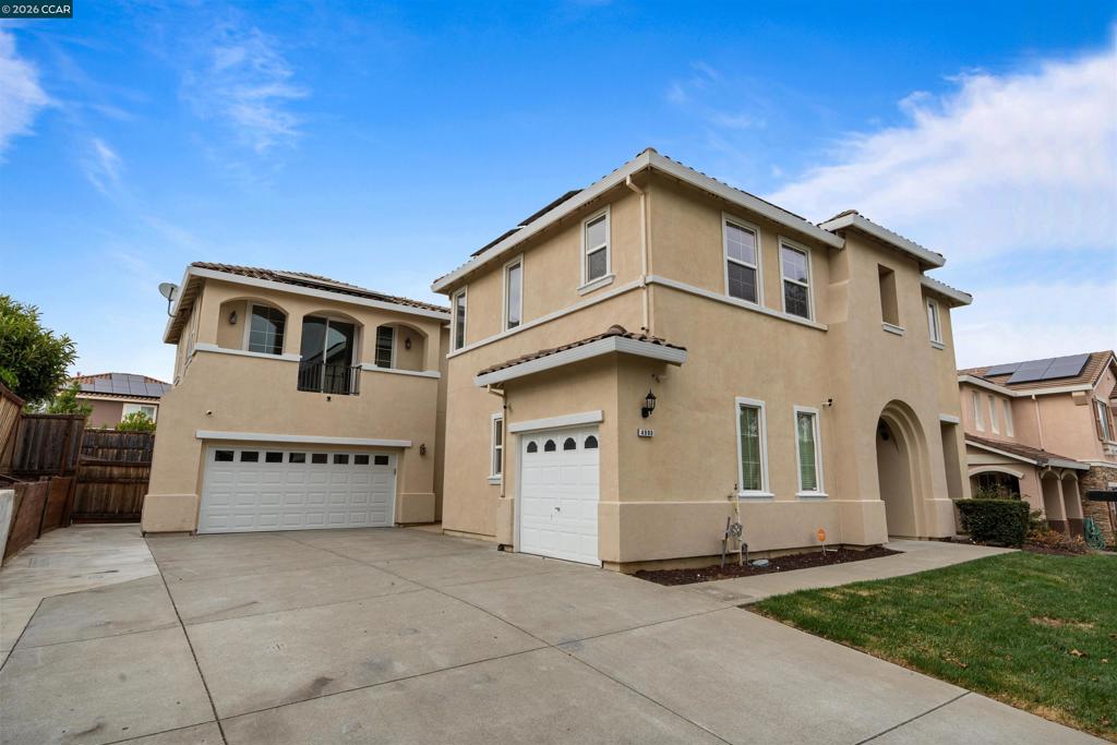4990 Ridgefield Cir Property Photo 1