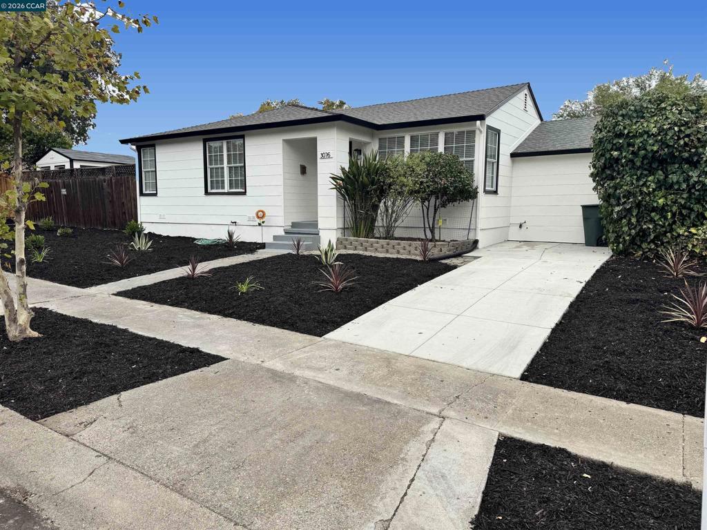 3076 Stevenson St Property Photo 1