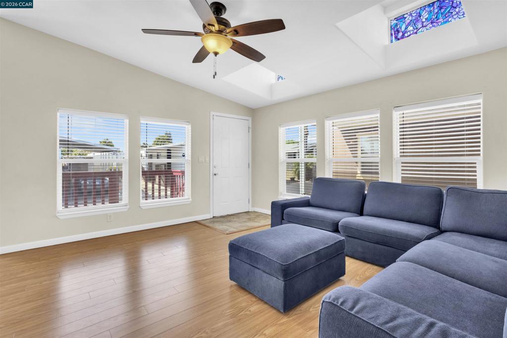 3660 Walnut Blvd Property Photo 5