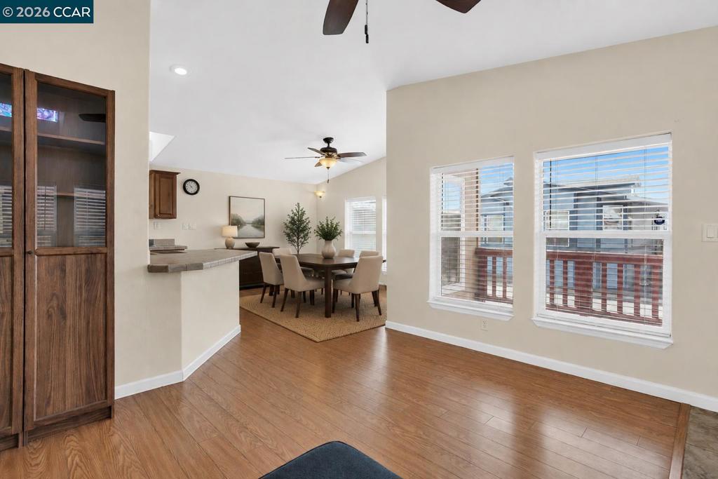 3660 Walnut Blvd Property Photo 6