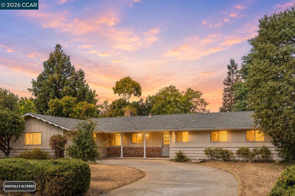 1013 Panadero Way Property Photo 1