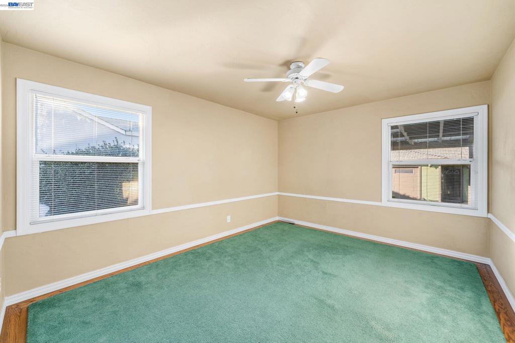 2342 Palm Ave Property Photo 10