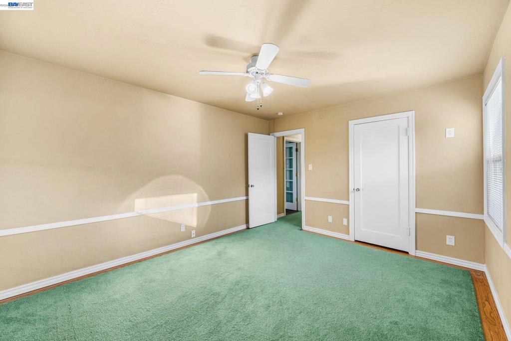 2342 Palm Ave Property Photo 11
