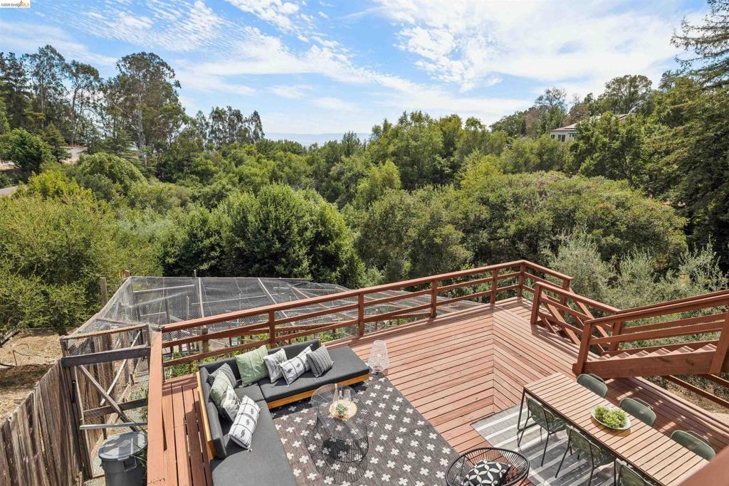 3353 Burdeck Dr Property Photo 58