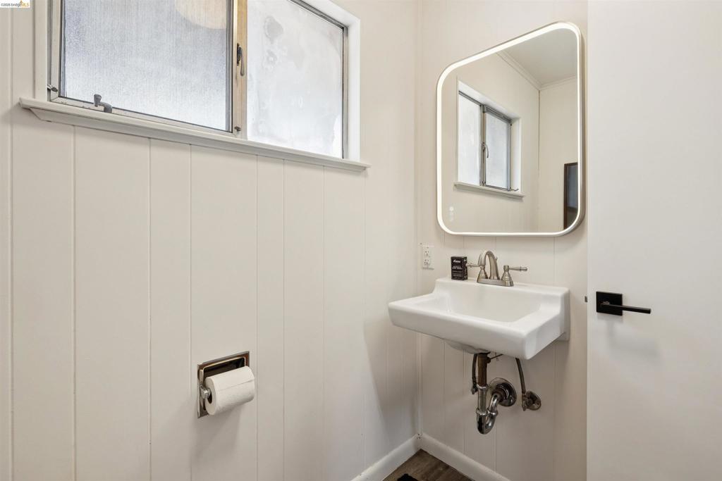 3353 Burdeck Dr Property Photo 82