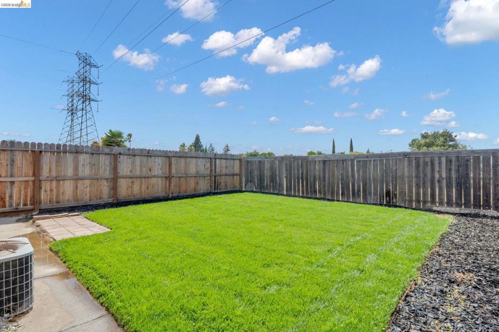 1300 Trembath Ln Property Photo 25