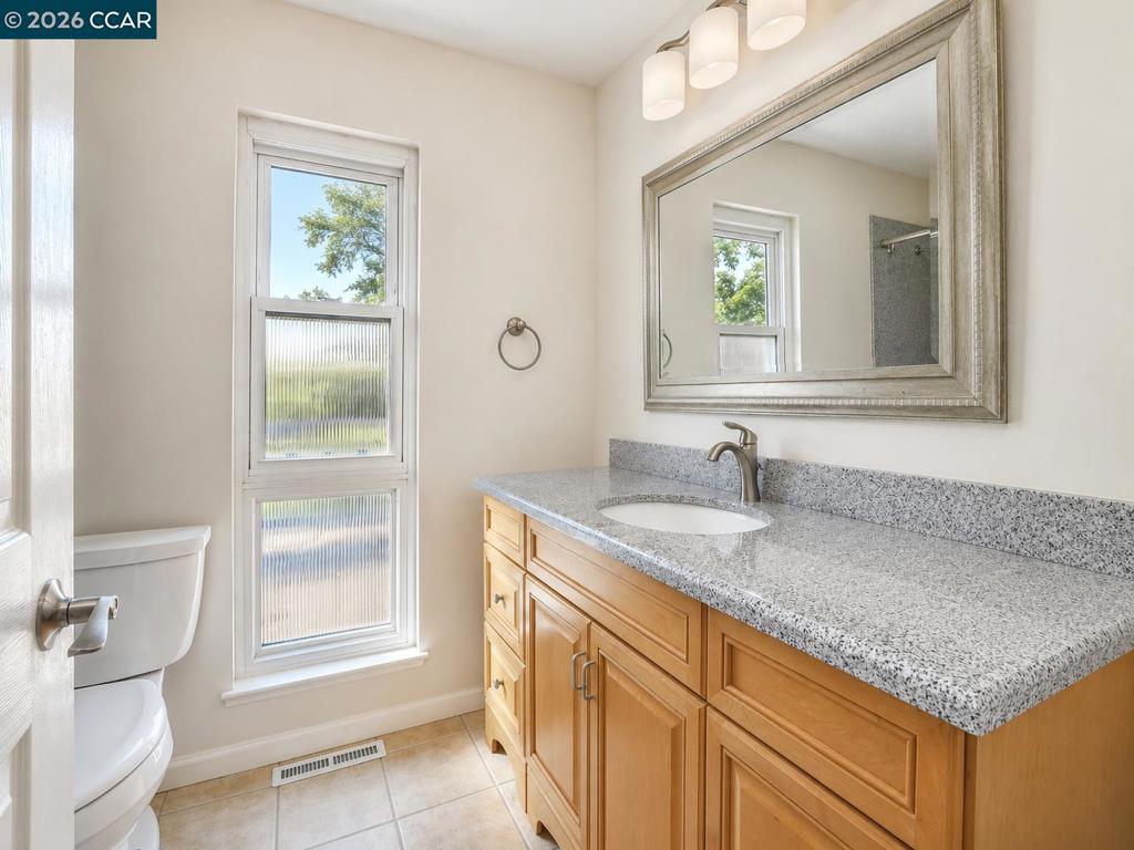 1325 New Hampshire Dr Property Photo 29