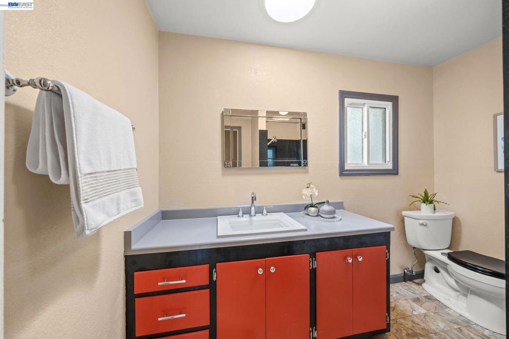 1540 Crescent Ave Property Photo 12