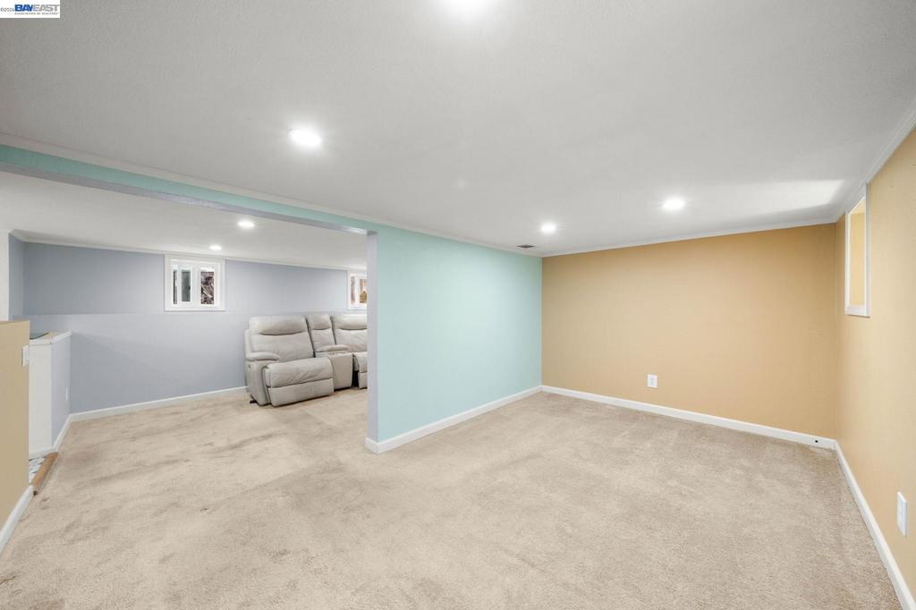 1540 Crescent Ave Property Photo 33