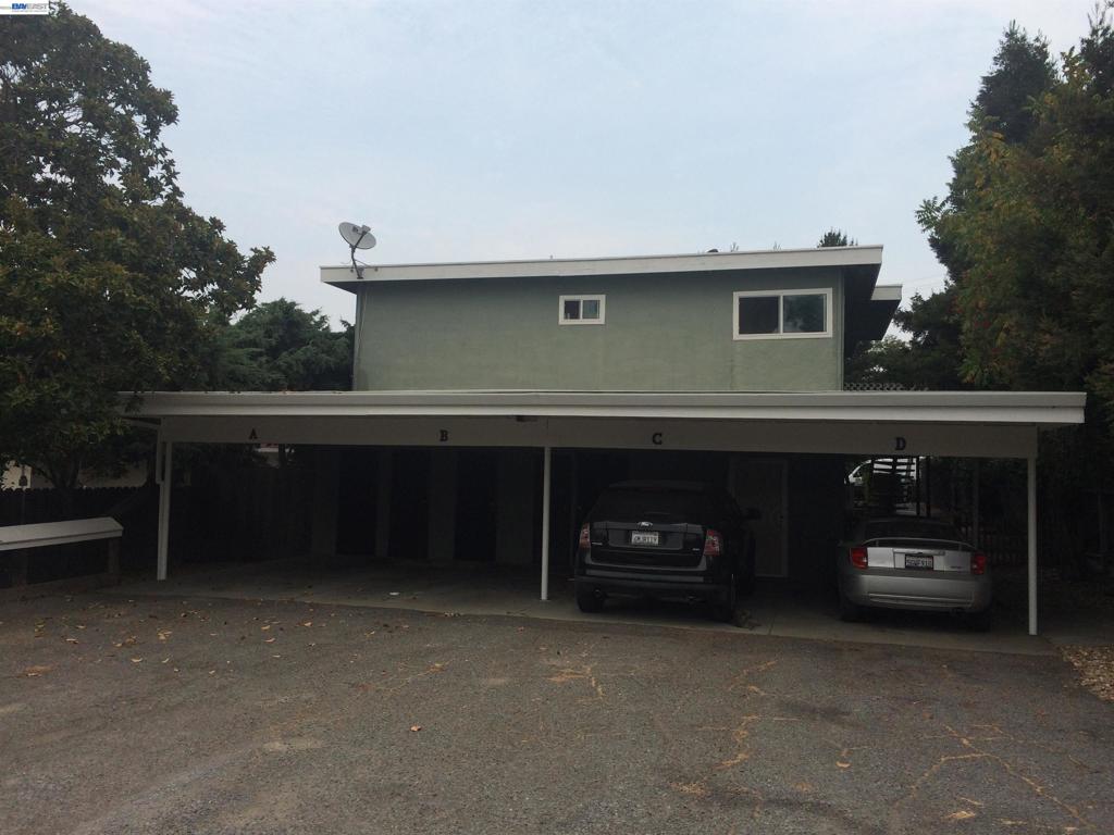 582 E H St Property Photo 8