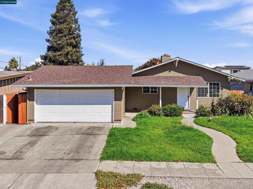 24644 Woodacre Ave Property Photo 4