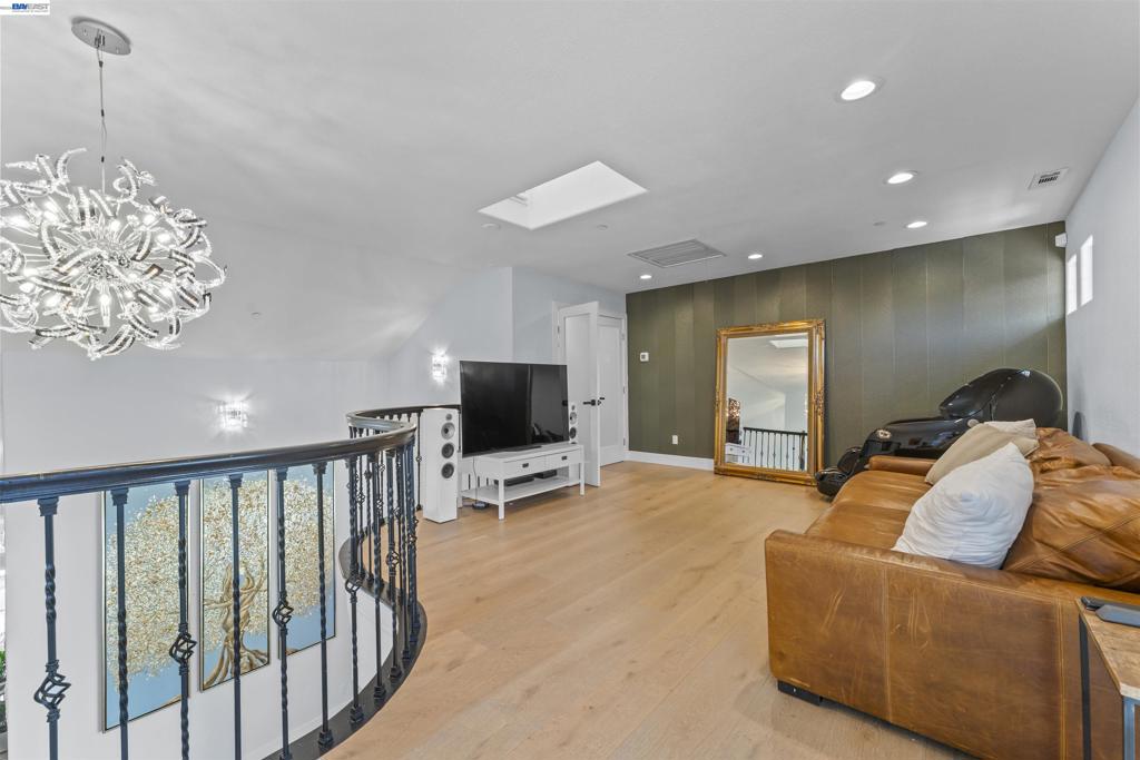 1339 Pegan Cmn Property Photo 20