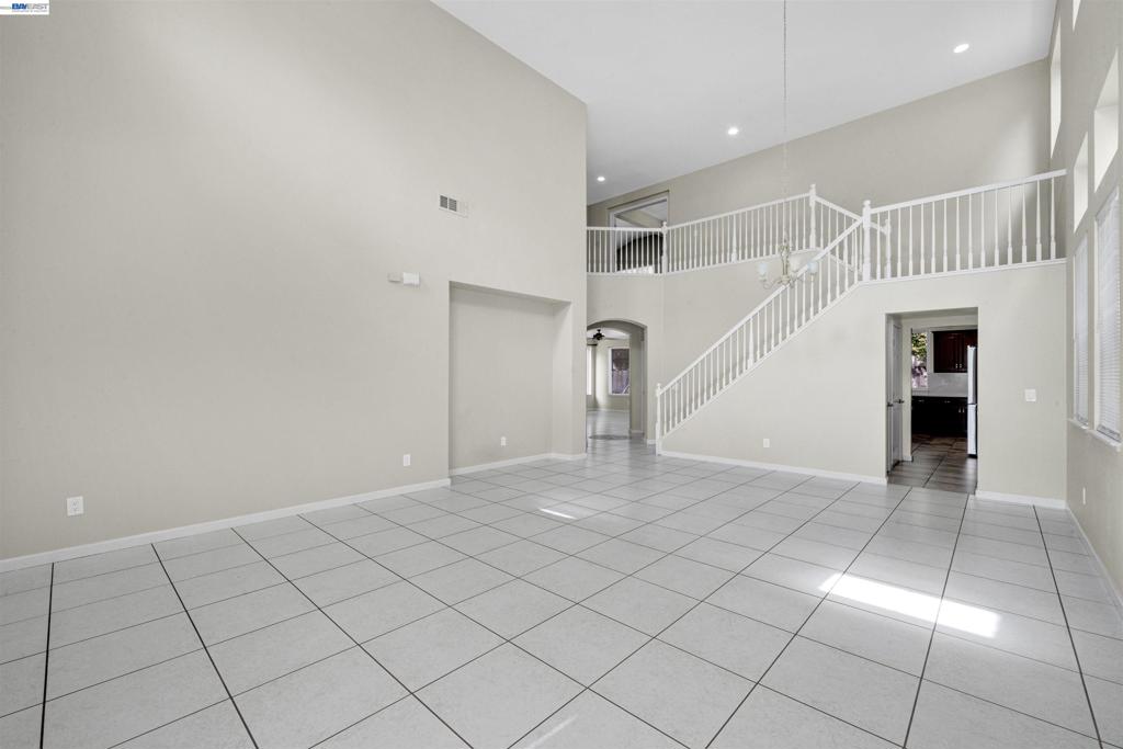 10324 Almanor Cir Property Photo 2