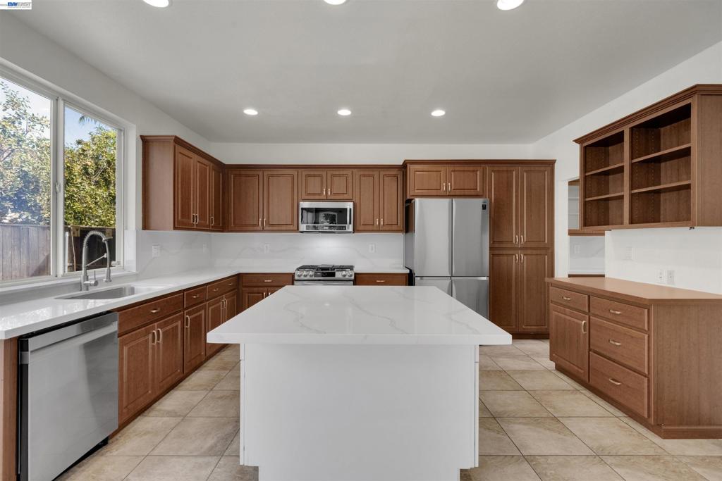 10324 Almanor Cir Property Photo 11