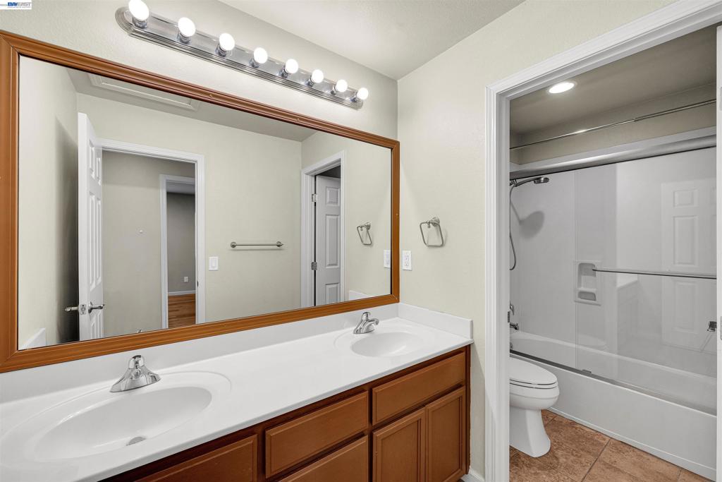 10324 Almanor Cir Property Photo 15