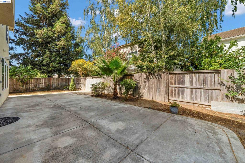 10324 Almanor Cir Property Photo 22