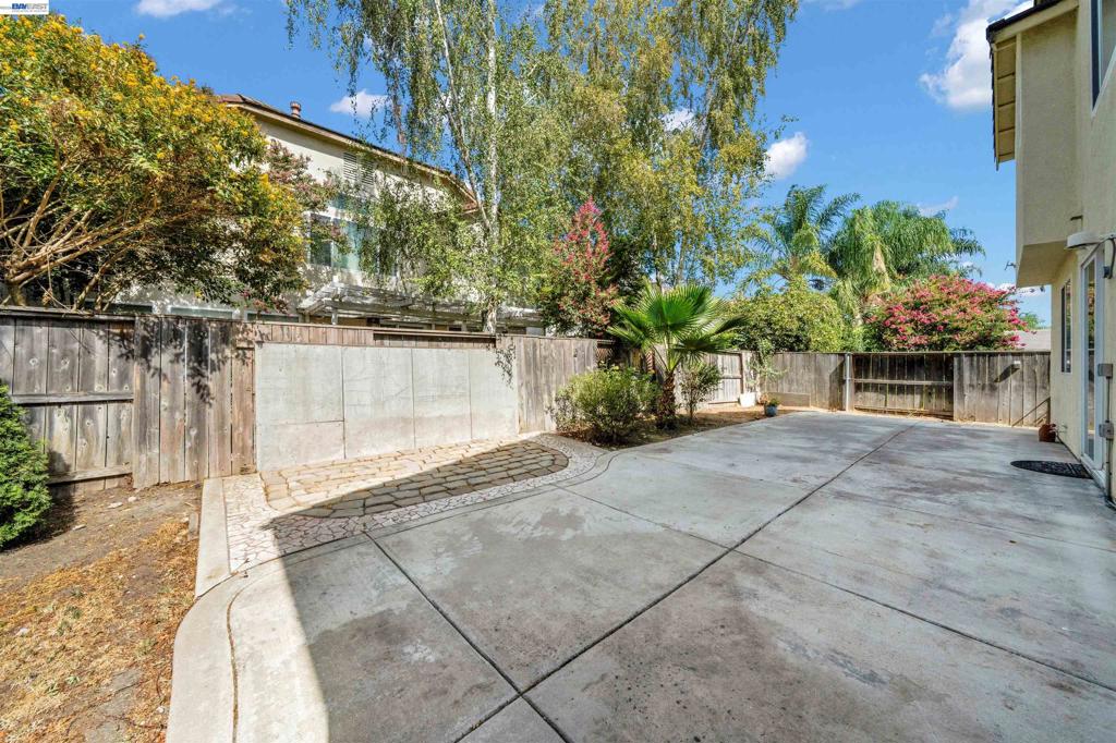 10324 Almanor Cir Property Photo 25