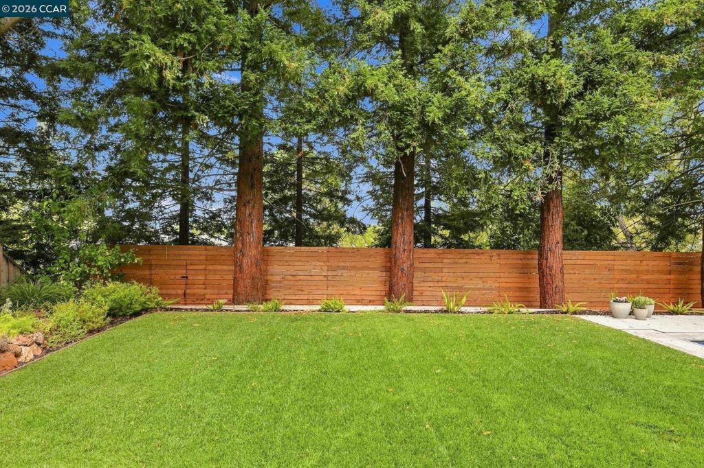 2722 Harland Court Property Photo 33