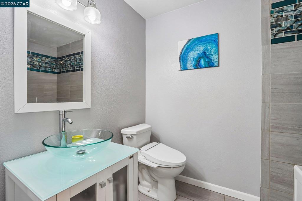 3903 Silver Oaks Way Property Photo 12