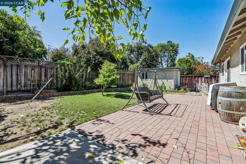 3903 Silver Oaks Way Property Photo 18