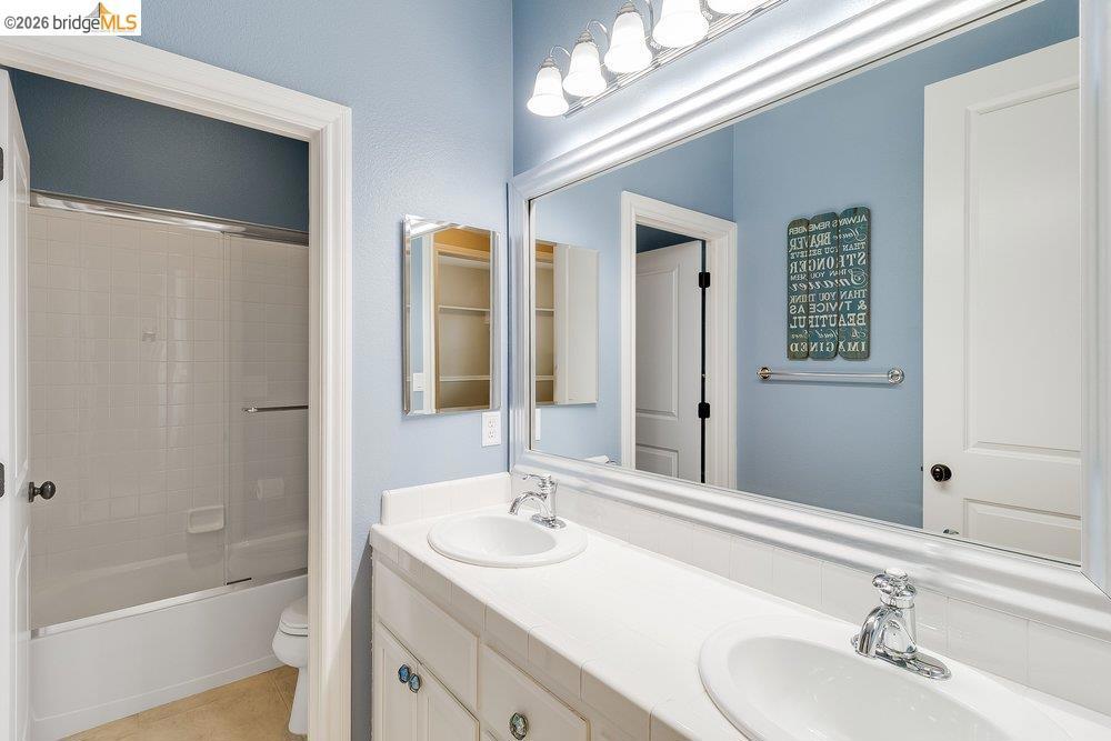 1700 Ashbourne Pl Property Photo 43