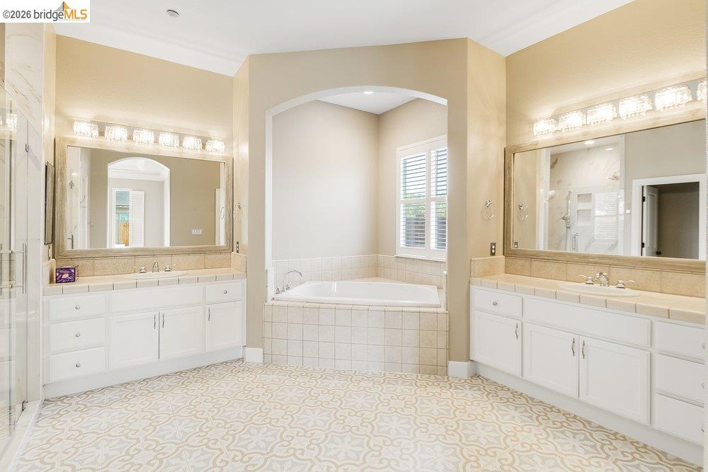 1700 Ashbourne Pl Property Photo 60