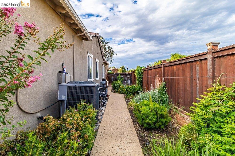 1700 Ashbourne Pl Property Photo 78