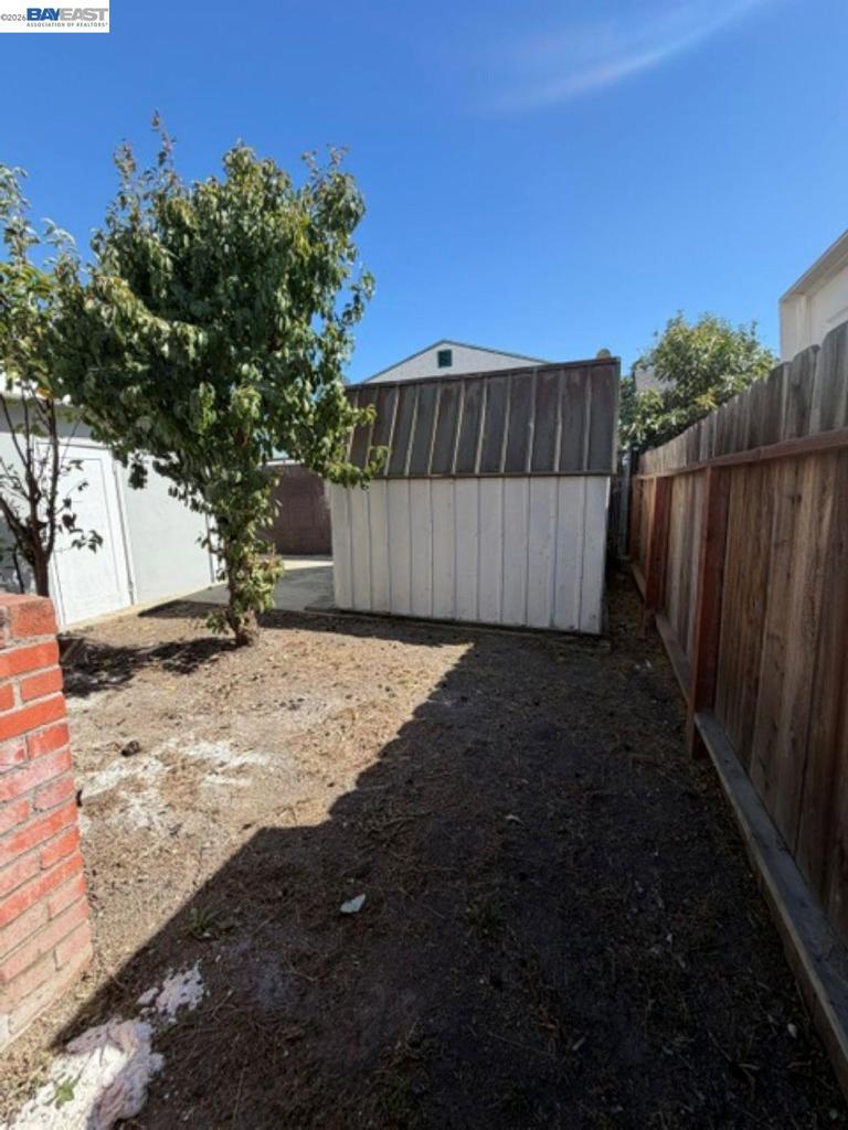 2050 102nd Ave Property Photo 8