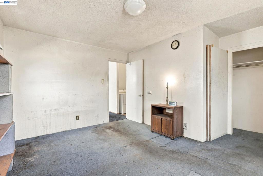 1631 Linden St Property Photo 26