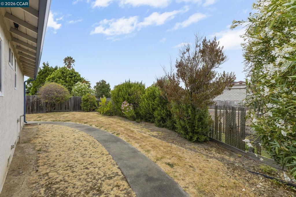 7601 Redbud Ct Property Photo 41