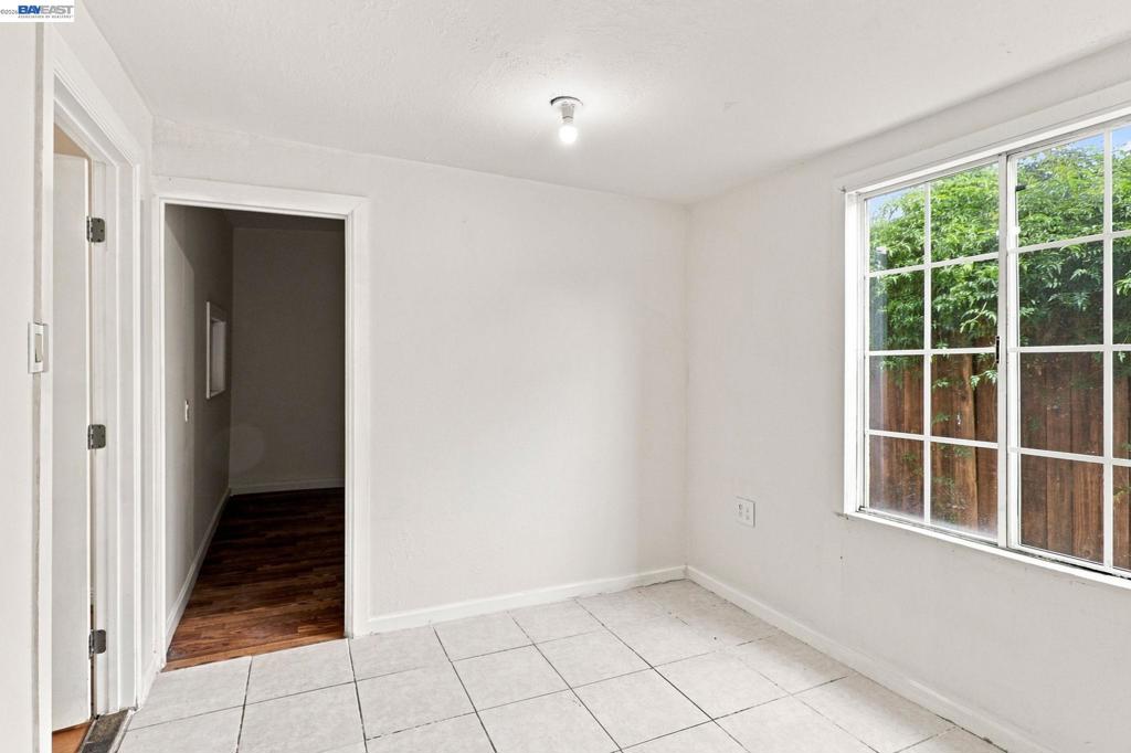 824 Moraga Dr Property Photo 25