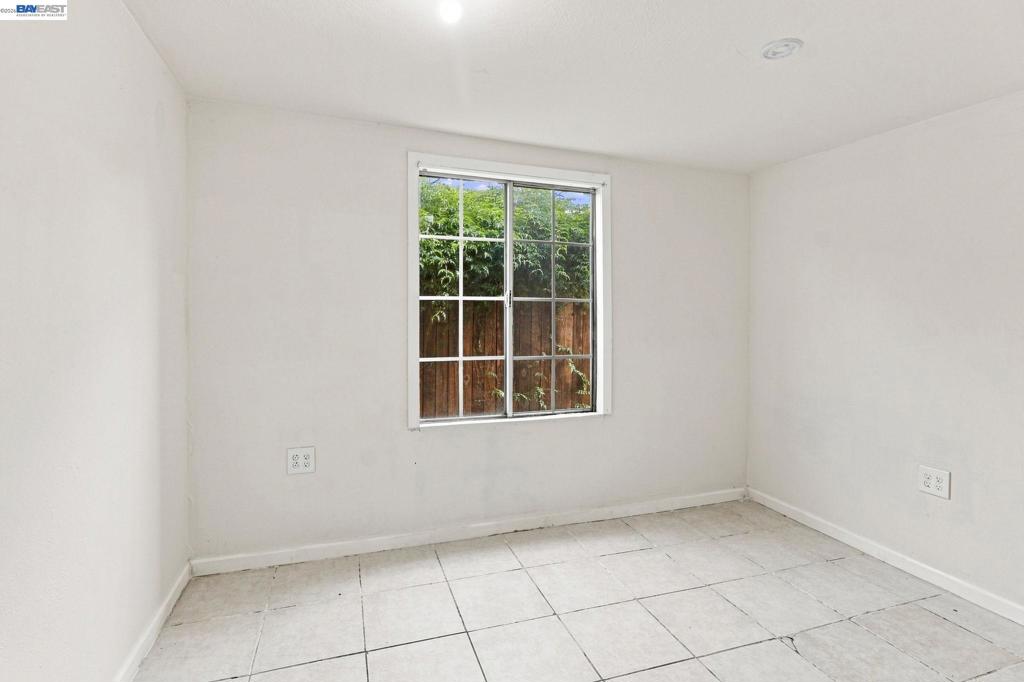 824 Moraga Dr Property Photo 26