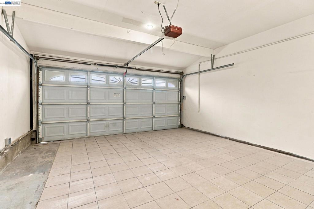 824 Moraga Dr Property Photo 27