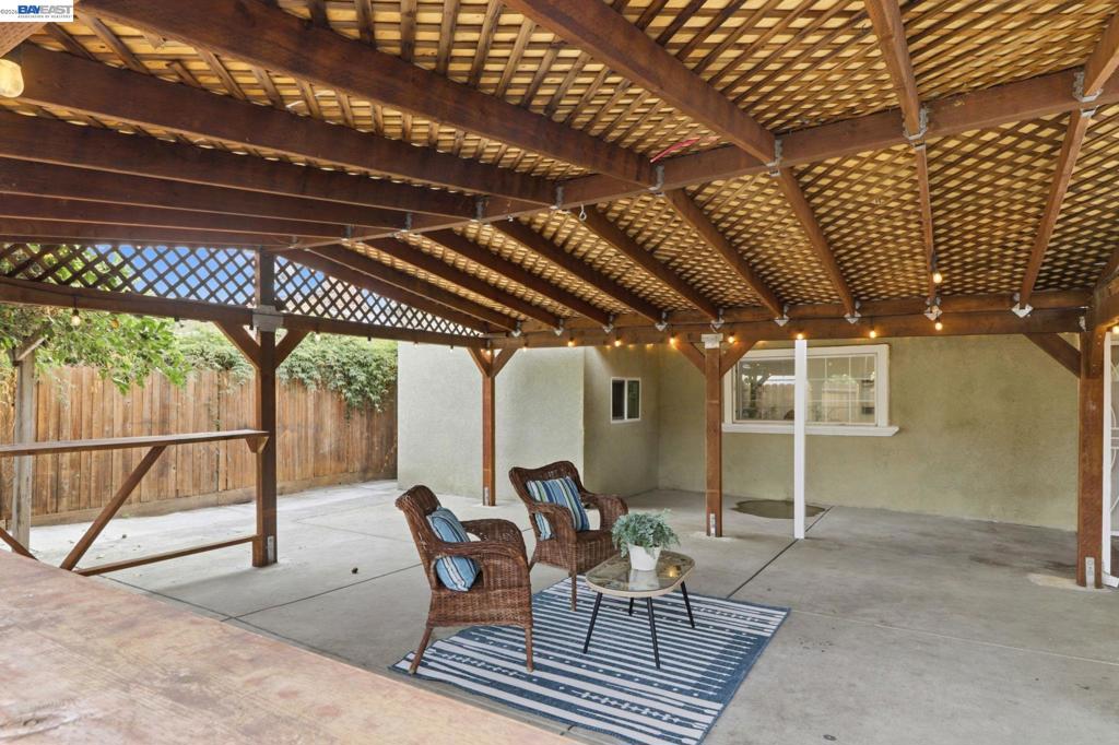 824 Moraga Dr Property Photo 31