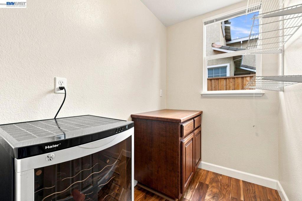 5444 Southwood Way Property Photo 23