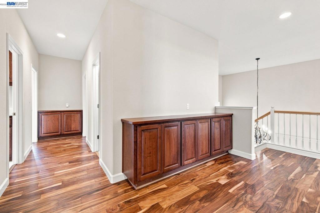 5444 Southwood Way Property Photo 27