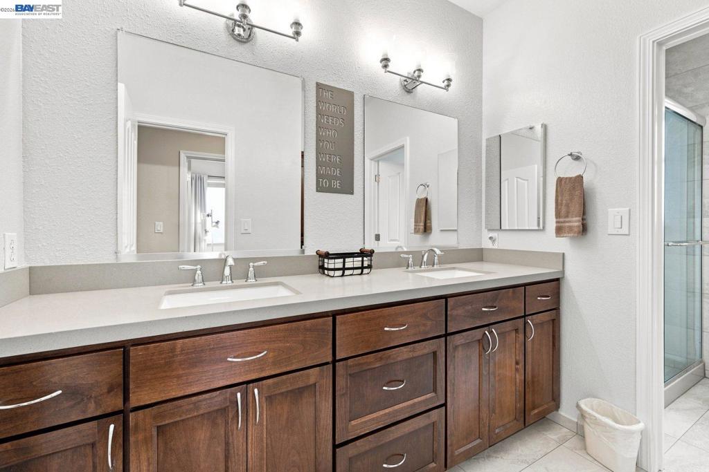5444 Southwood Way Property Photo 39