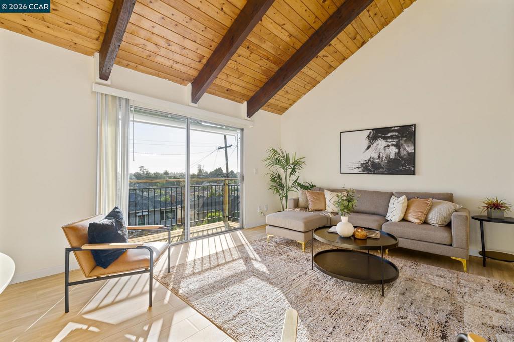 17112 Los Banos St Property Photo 8