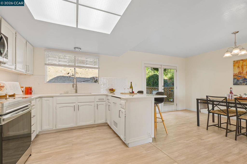 17112 Los Banos St Property Photo 20