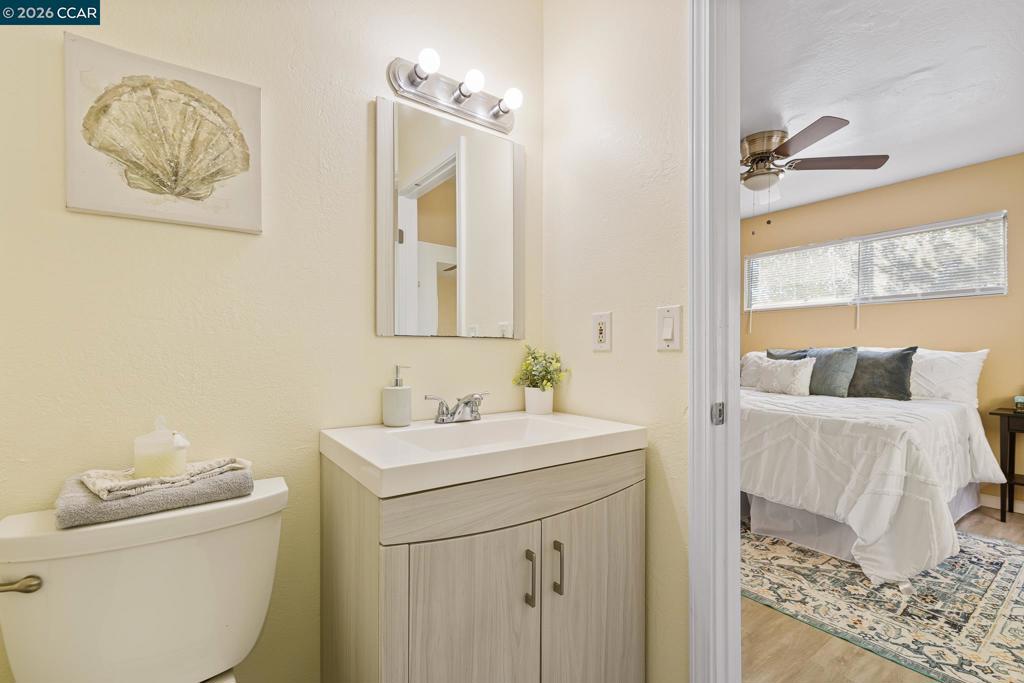 17112 Los Banos St Property Photo 34