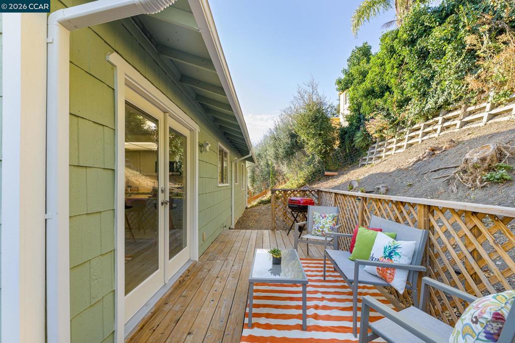 17112 Los Banos St Property Photo 47