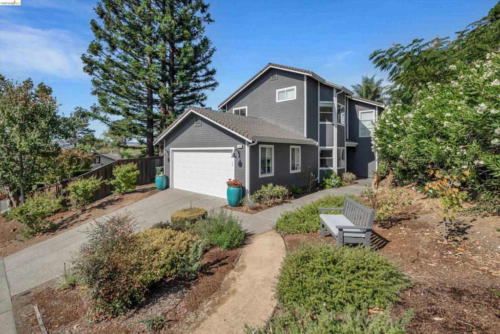 1835 Mountview Ter Property Photo 2