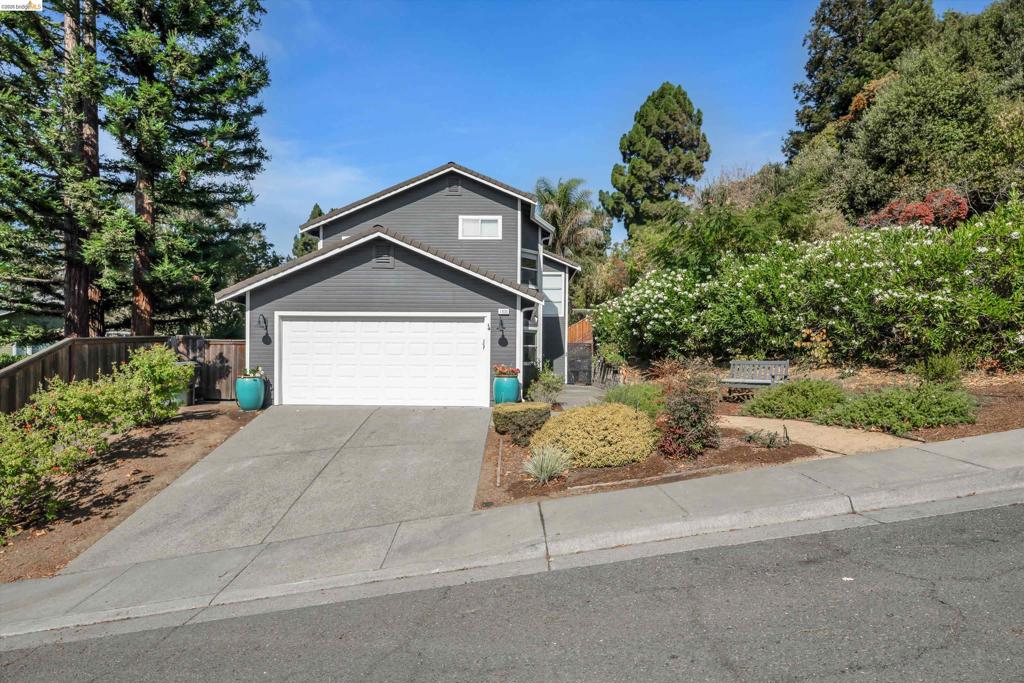 1835 Mountview Ter Property Photo 3