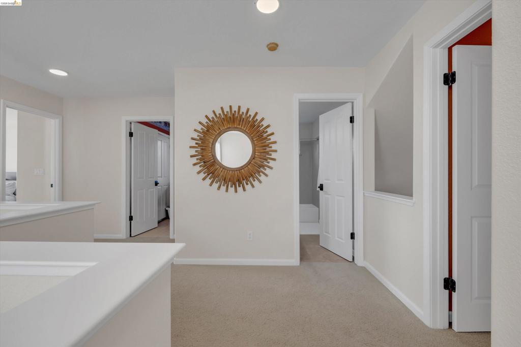 1835 Mountview Ter Property Photo 13