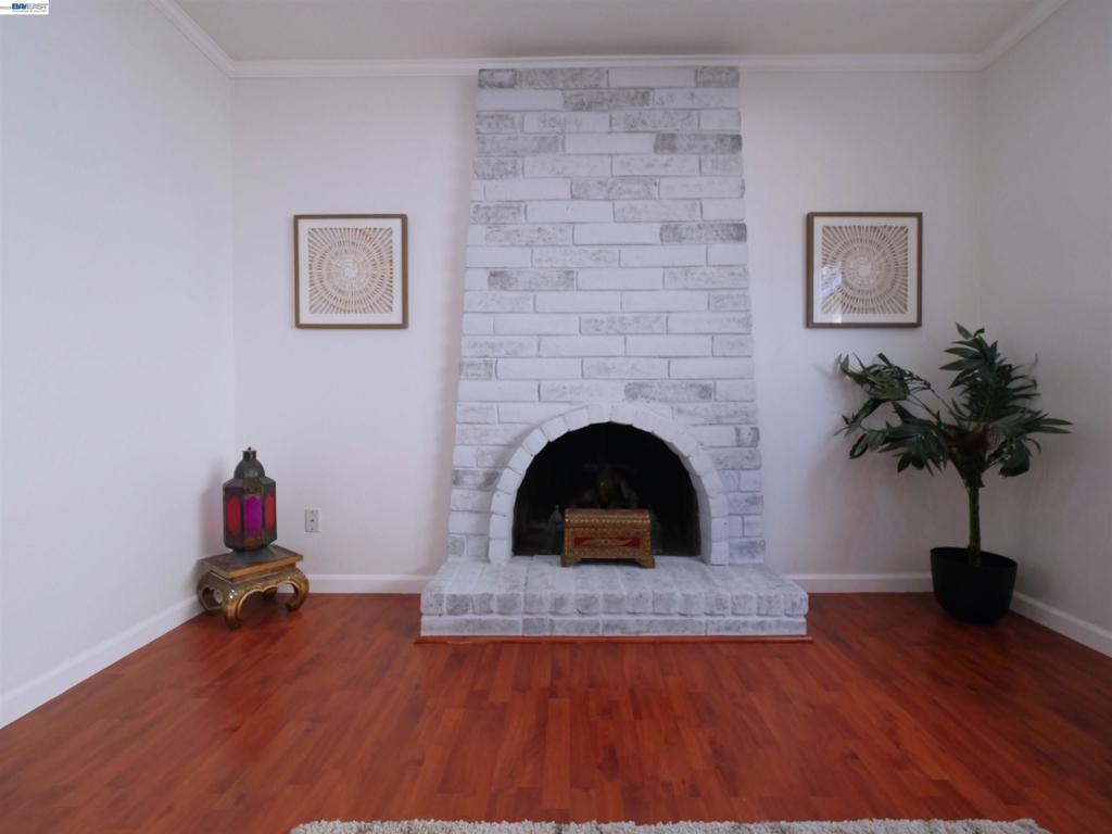 35831 Caxton Pl Property Photo 13