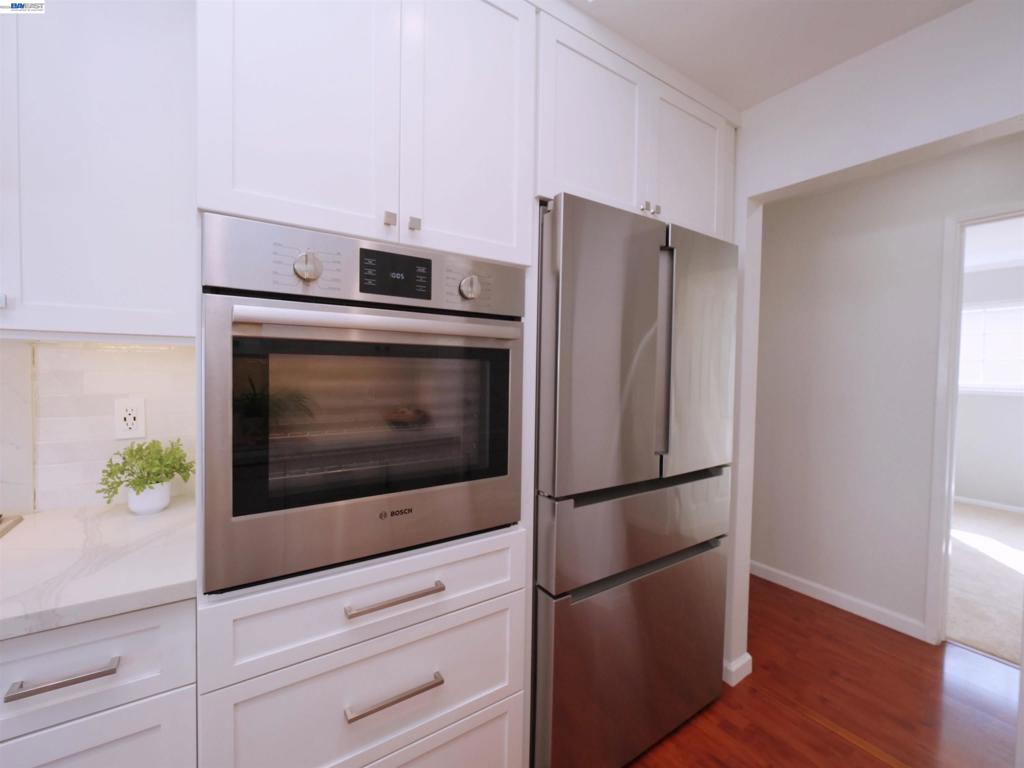 35831 Caxton Pl Property Photo 19