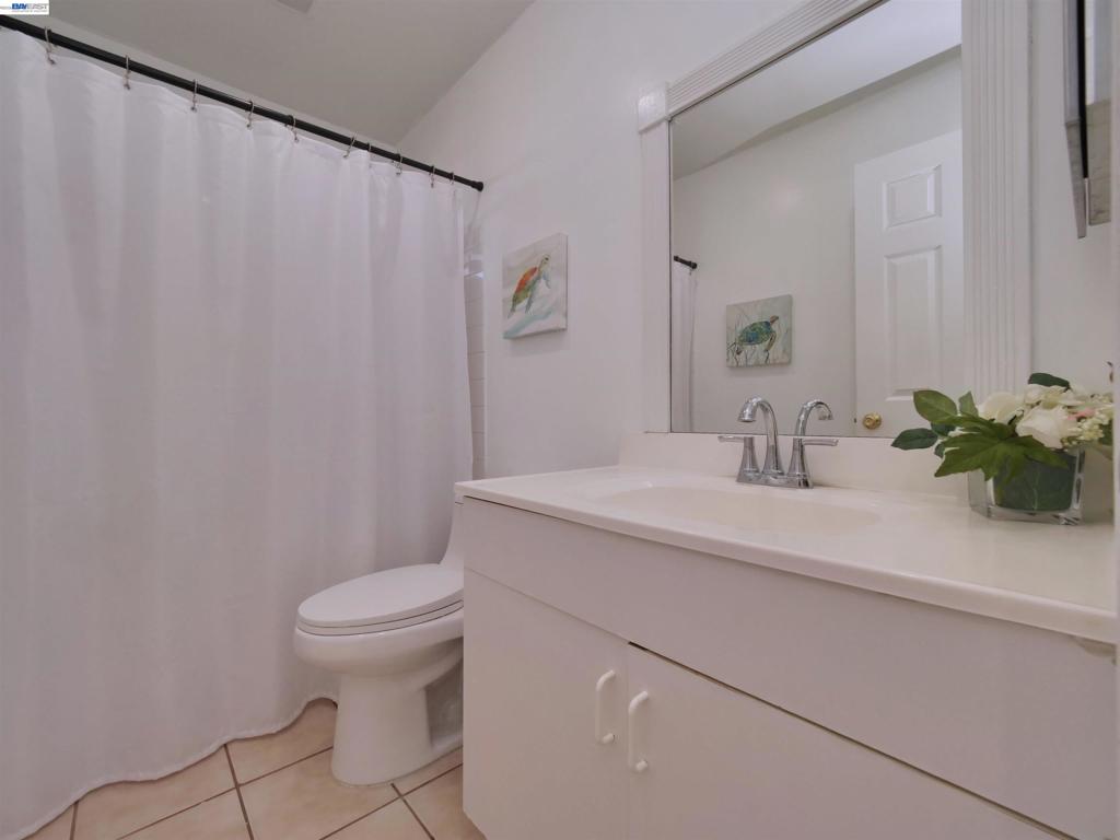 35831 Caxton Pl Property Photo 23